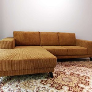 Goudkleurige kleine hoekbank kopen - compact bankstel ribstof - Dark Gold - klant foto