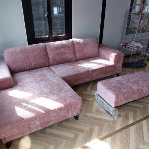 Kleine compacte hoekbank kopen Friesland - Bouclé Teddystof bankstel - Rosy Pink - klant foto